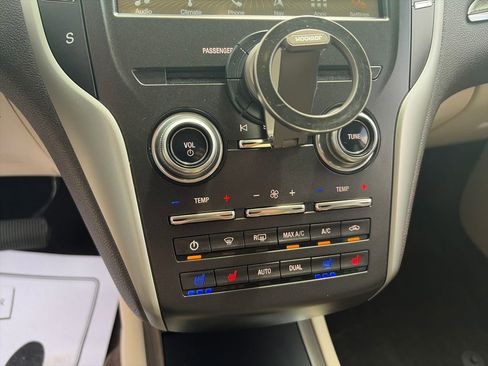 Used 2017 Lincoln MKC Reserve AWD/4WD image 21