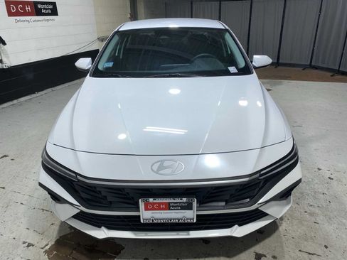 Used 2024 Hyundai Elantra SEL FWD image 6