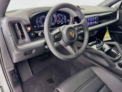 New 2026 Porsche Cayenne Coupe AWD/4WD image 4