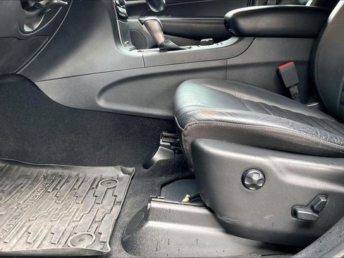 Used 2020 Jeep Grand Cherokee Limited X image 17