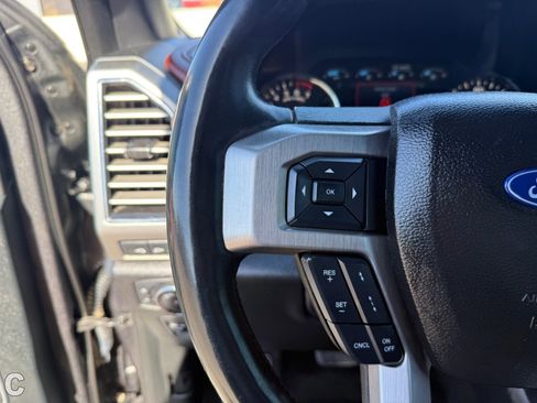 Used 2018 Ford F150 Platinum w/ Equipment Group 701A Luxury AWD/4WD image 28