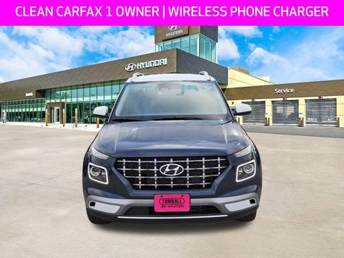 Used 2025 Hyundai Venue Limited FWD image 2