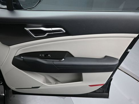 Used 2023 Kia Sportage EX image 36