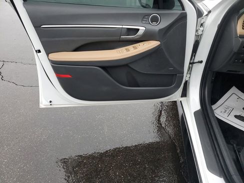 Used 2022 Hyundai Sonata Limited image 12