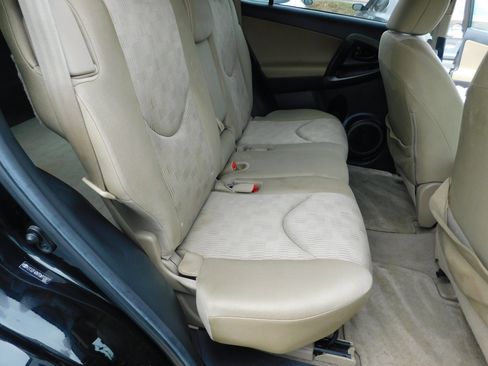 Used 2012 Toyota RAV4 FWD image 15