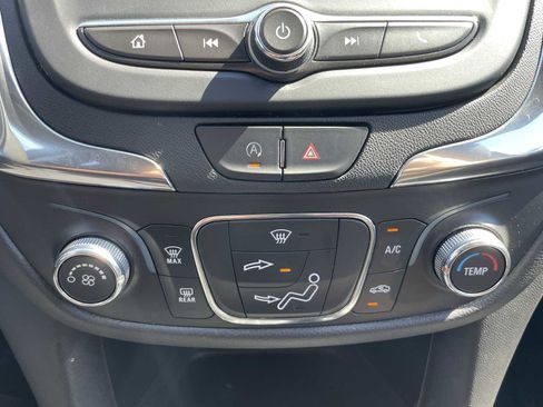 Used 2023 Chevrolet Equinox LT w/ LPO, Floor Liner Package AWD/4WD image 16