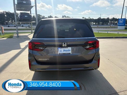 New 2026 Honda Odyssey EX-L image 5