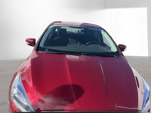 Used 2016 Ford Focus SE w/ SE Sport Package image 7