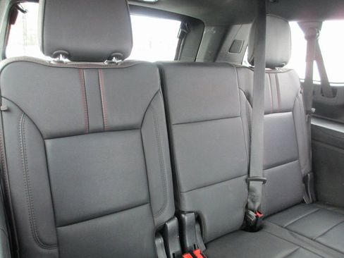 Used 2023 Chevrolet Suburban RST w/ Luxury Package image 24