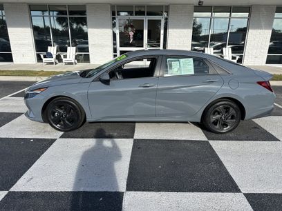 Used 2023 Hyundai Elantra SEL