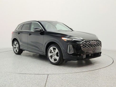 Used 2025 Audi Q5 Prestige AWD/4WD image 3
