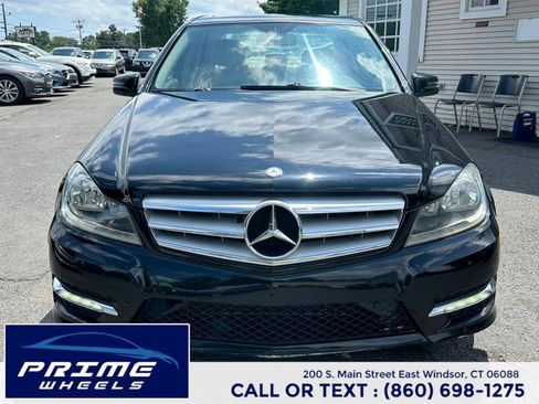 Used 2012 Mercedes-Benz C 300 Sport image 2