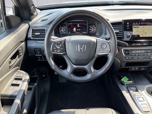 Used 2024 Honda Passport TrailSport image 21