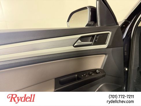 Used 2021 Volkswagen Atlas S image 11