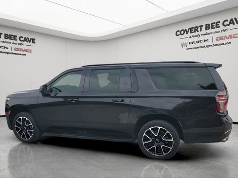 Used 2022 Chevrolet Suburban RST w/ Sport Performance Package image 6