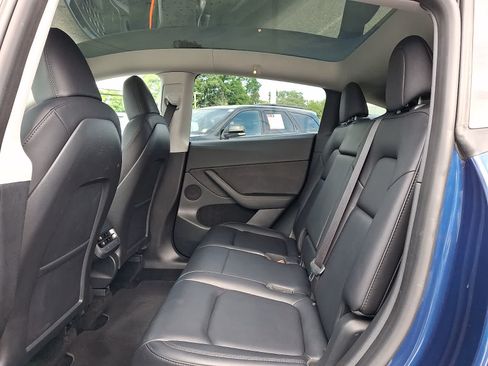 Used 2023 Tesla Model Y AWD image 11