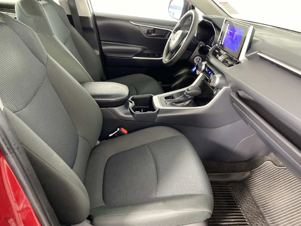 Used 2024 Toyota RAV4 LE AWD/4WD image 11