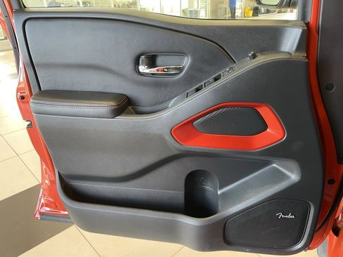 Certified 2025 Nissan Frontier PRO-4X w/ Pro Premium Package image 12