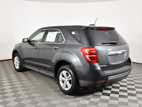 Used 2017 Chevrolet Equinox LS FWD image 8