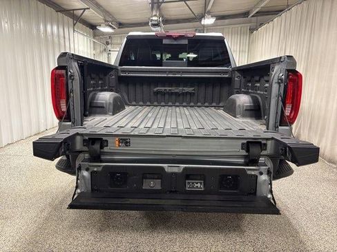Used 2023 GMC Sierra 1500 AT4X image 30