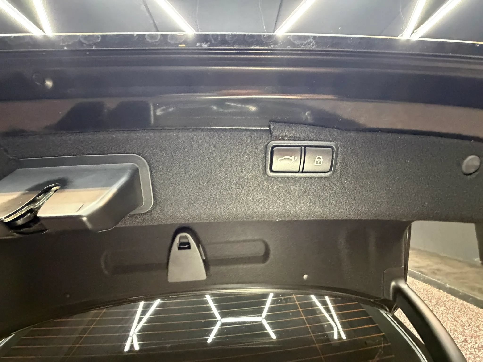 Used 2019 Genesis G80 3.3T Sport RWD image 35