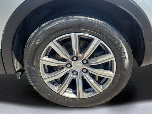 Used 2019 Cadillac XT4 Sport w/ Driver Awareness Package FWD image 9