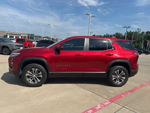 Used 2025 Chevrolet Equinox LT FWD image 3