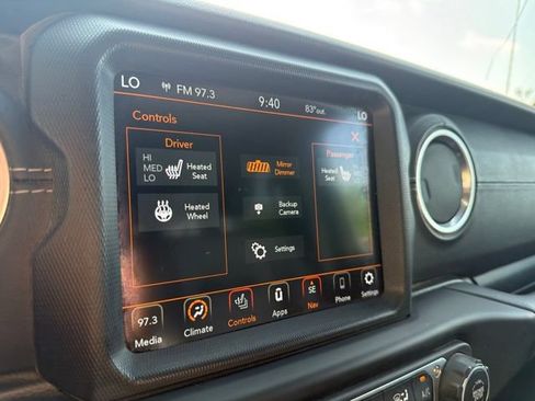 Used 2020 Jeep Wrangler Unlimited Sahara AWD/4WD image 5