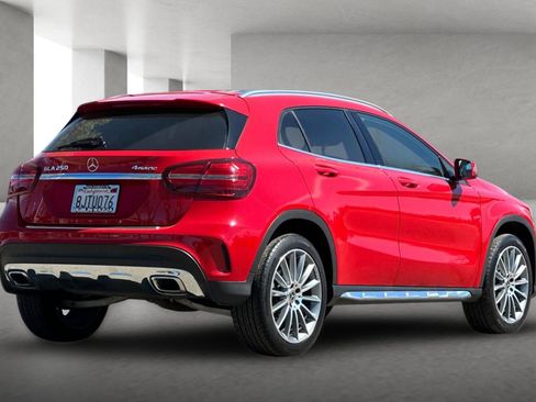 Used 2019 Mercedes-Benz GLA 250 4MATIC image 4