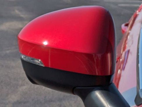 New 2025 Mitsubishi Outlander SE image 12