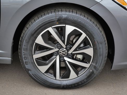 Certified 2024 Volkswagen Jetta S image 15