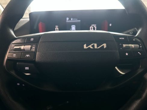 Used 2025 Kia K4 FWD image 24