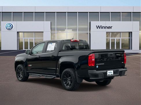 Used 2022 Chevrolet Colorado Z71 w/ Z71 Midnight Edition image 5