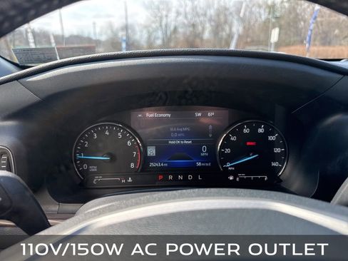 Used 2022 Ford Explorer Limited w/ Equipment Group 301A AWD/4WD image 15