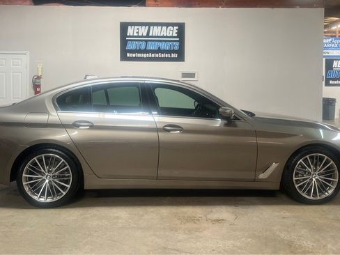 Used 2019 BMW 530i w/ Luxury Package image 1
