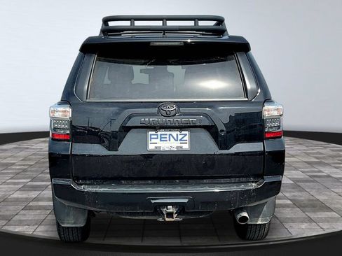 Used 2023 Toyota 4Runner SR5 Premium w/ Moonroof Package AWD/4WD image 5