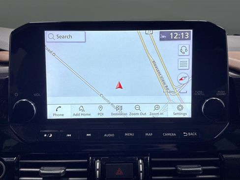 Used 2024 Nissan Pathfinder Platinum w/ Cargo Package image 10