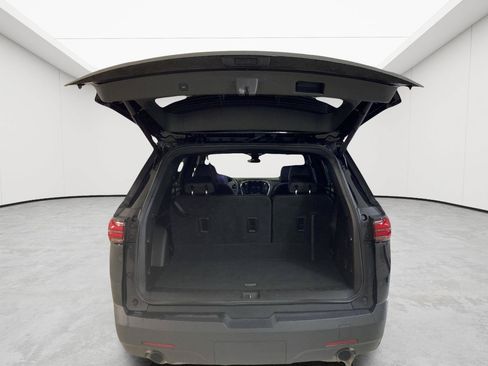 Certified 2023 Chevrolet Traverse RS FWD image 8