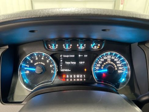 Used 2013 Ford F150 XLT w/ Mid Equipment Group RWD image 12