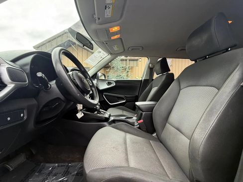 Used 2020 Kia Soul LX FWD image 16