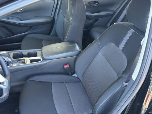 Used 2025 Nissan Sentra SV FWD image 28