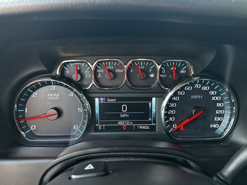 Used 2019 Chevrolet Suburban LT AWD/4WD image 20