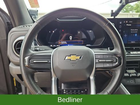 Used 2024 Chevrolet Colorado LT AWD/4WD image 10