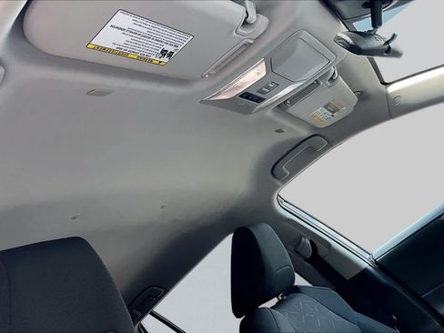 Certified 2025 Toyota RAV4 XLE AWD/4WD image 14