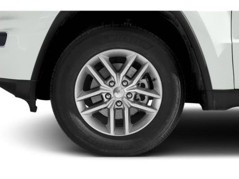 Certified 2020 Jeep Grand Cherokee Altitude AWD/4WD image 11