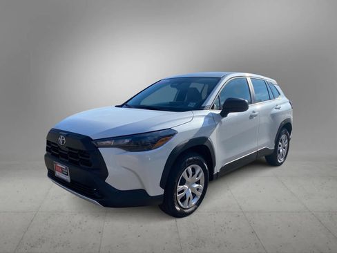 Certified 2026 Toyota Corolla Cross L image 8