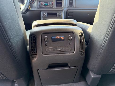 Used 2004 Chevrolet Avalanche Z71 w/ Preferred Equipment Group image 19