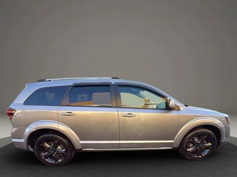 Used 2018 Dodge Journey Crossroad image 4