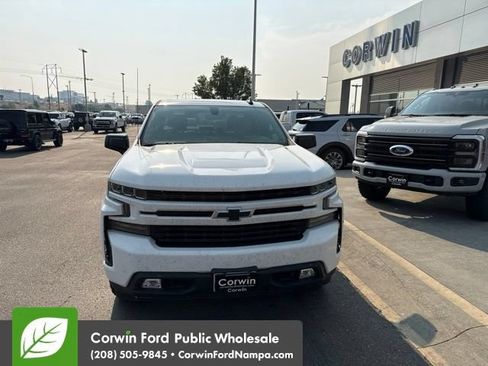 Used 2020 Chevrolet Silverado 1500 RST AWD/4WD image 2