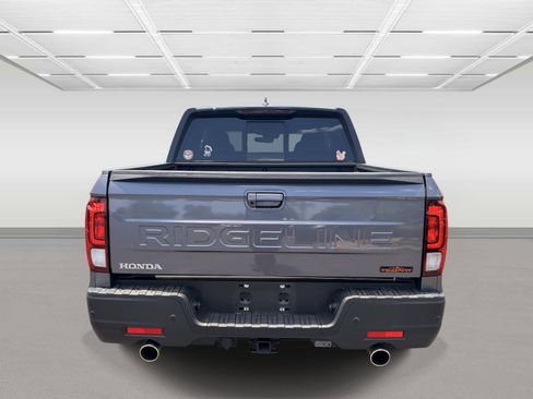 Used 2024 Honda Ridgeline TrailSport image 4